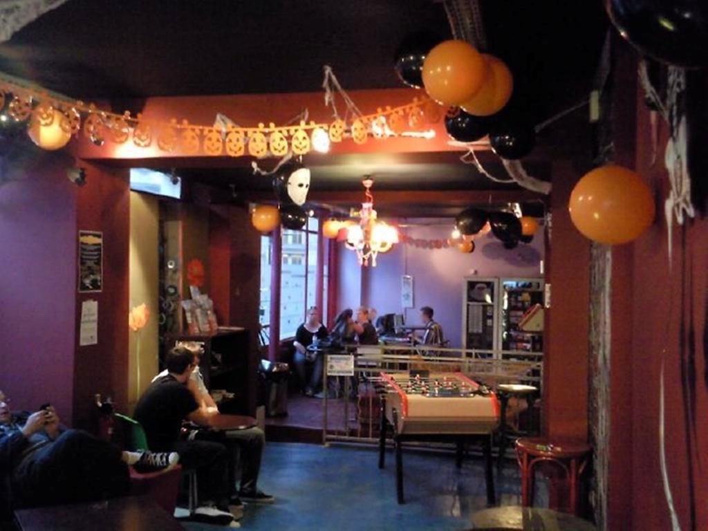 Hostel Le Montclair Montmartre By River *