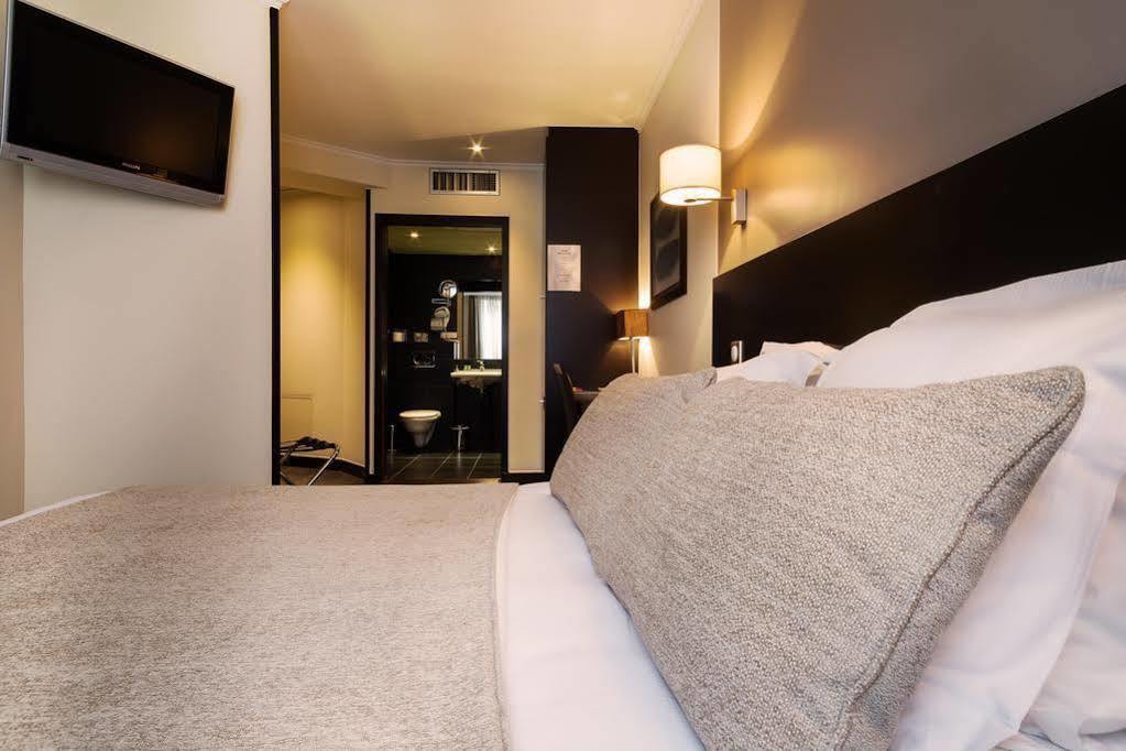 Hotel Arc Elysées 3*