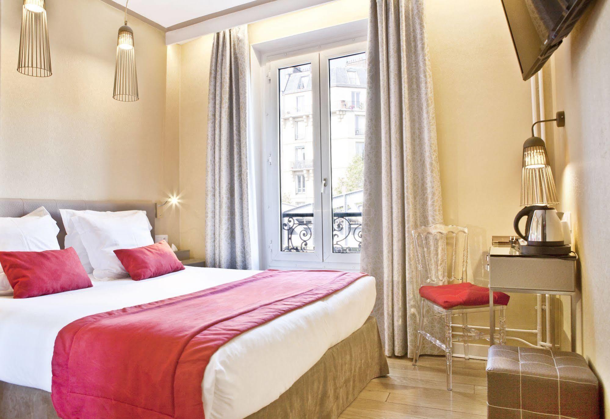 Hotel Eiffel Segur Paris