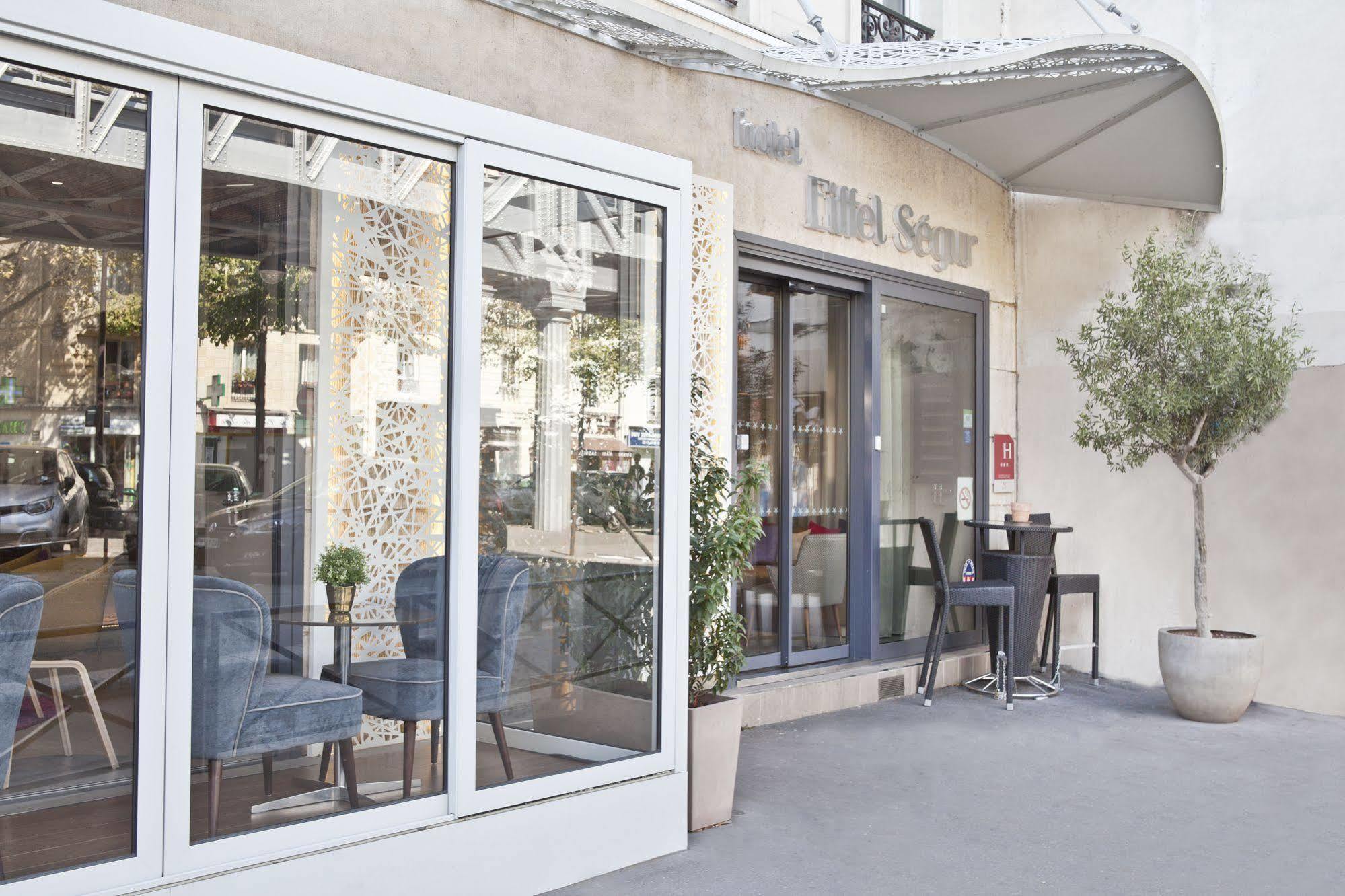 Hotel Eiffel Segur