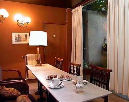 Hotel De L'universite 3*