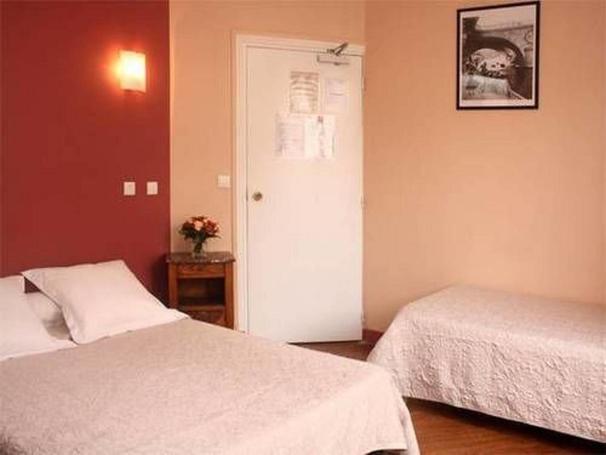 Hotel Baudin 2*