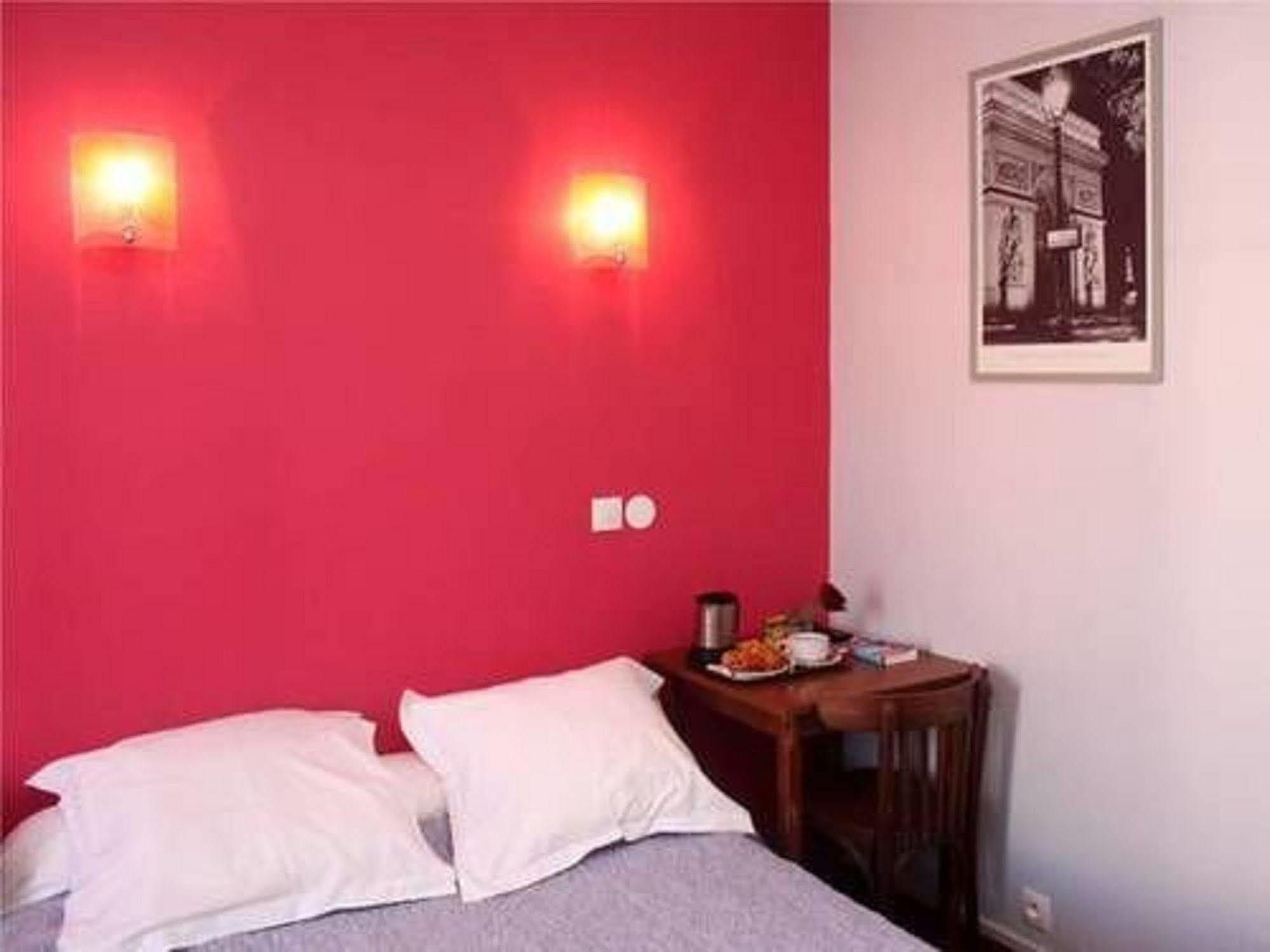 Baudin Hotel 2*