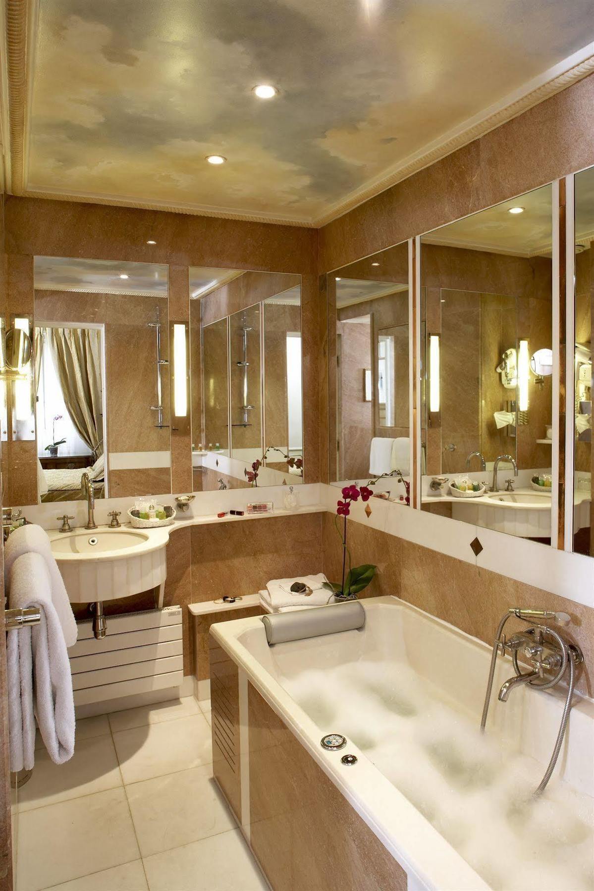 Hotel Gavarni 3*