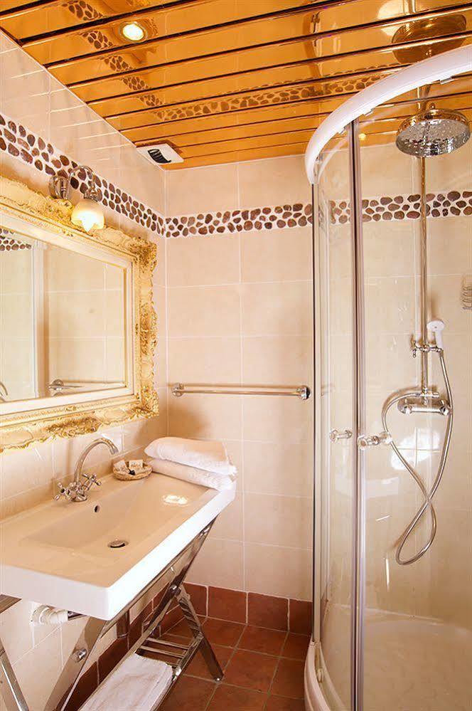 Hotel De Venise 2*