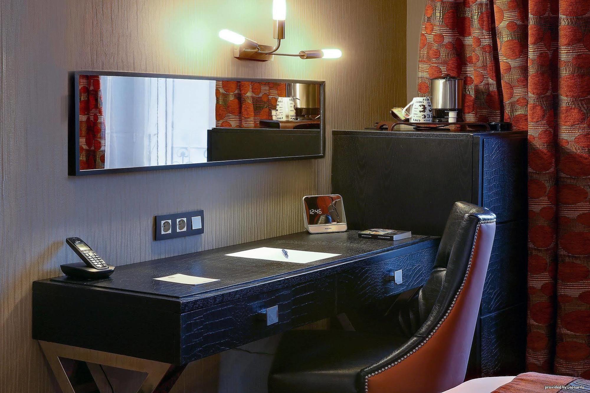 Western Opera Batignolles 4*