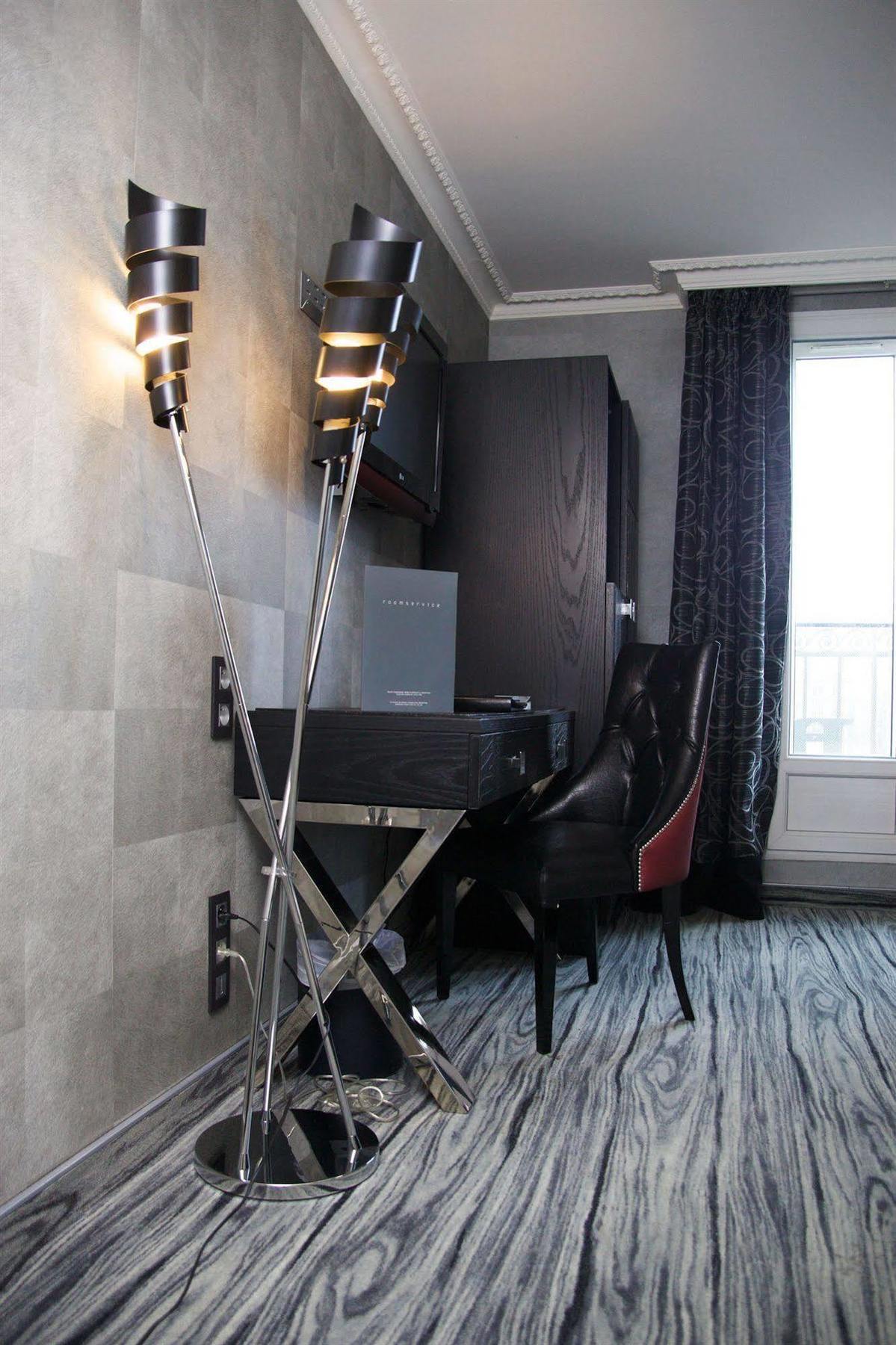 Hotel Western Opera Batignolles 4*