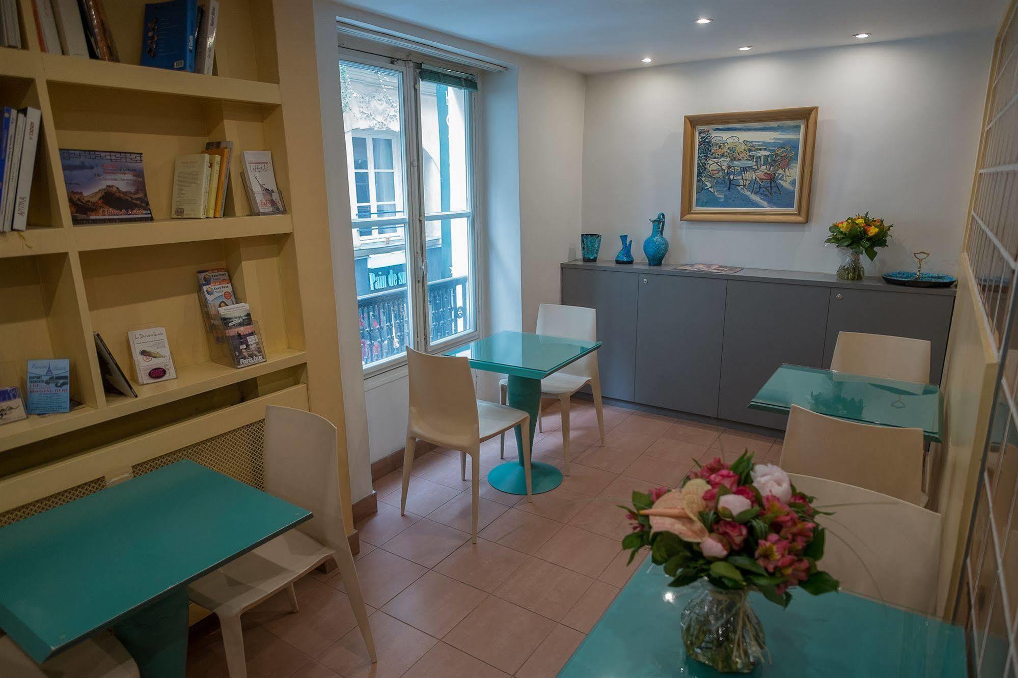 Des Canettes Hotel 3*