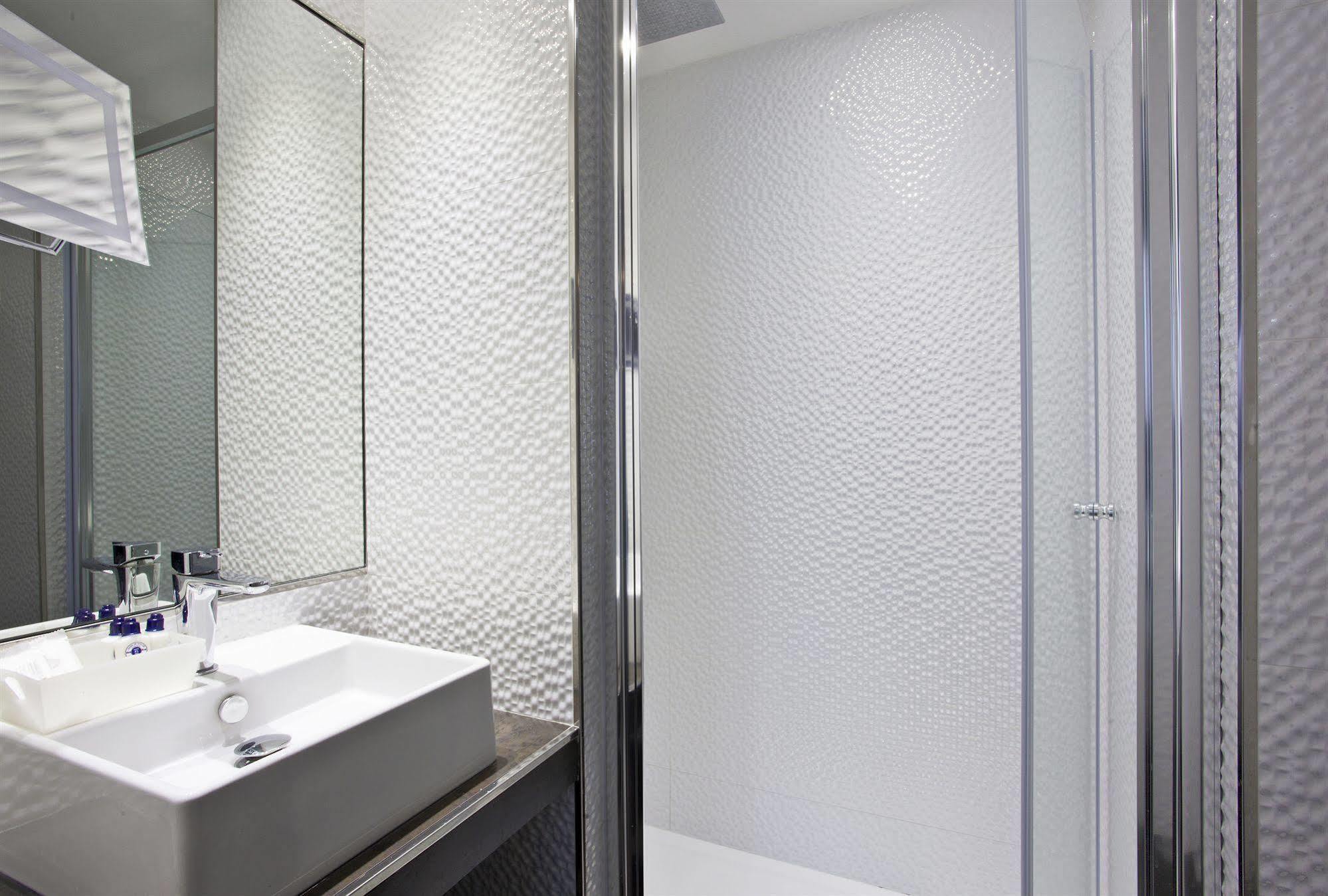 Hotel Western Nouvel Orleans Montparnasse Paris