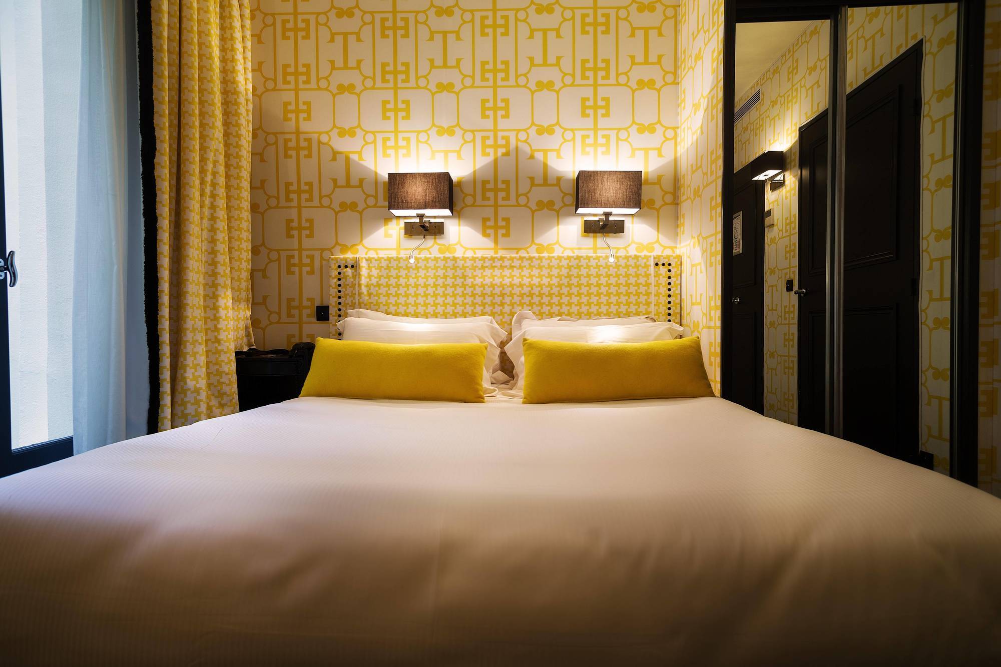 Hotel Monceau Elysees Paris