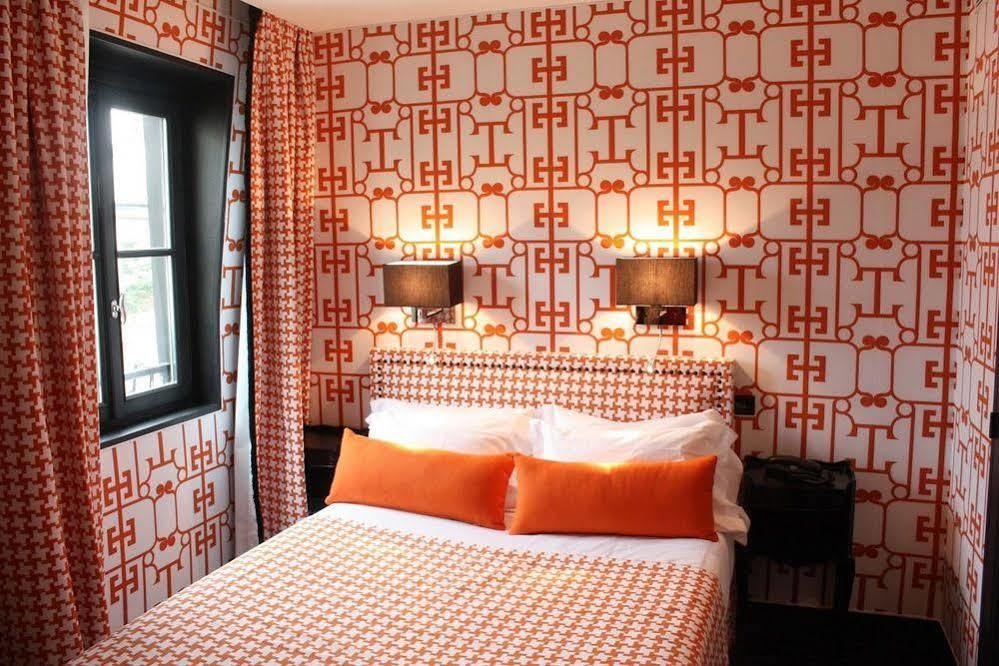 Hotel Monceau Elysées 3*