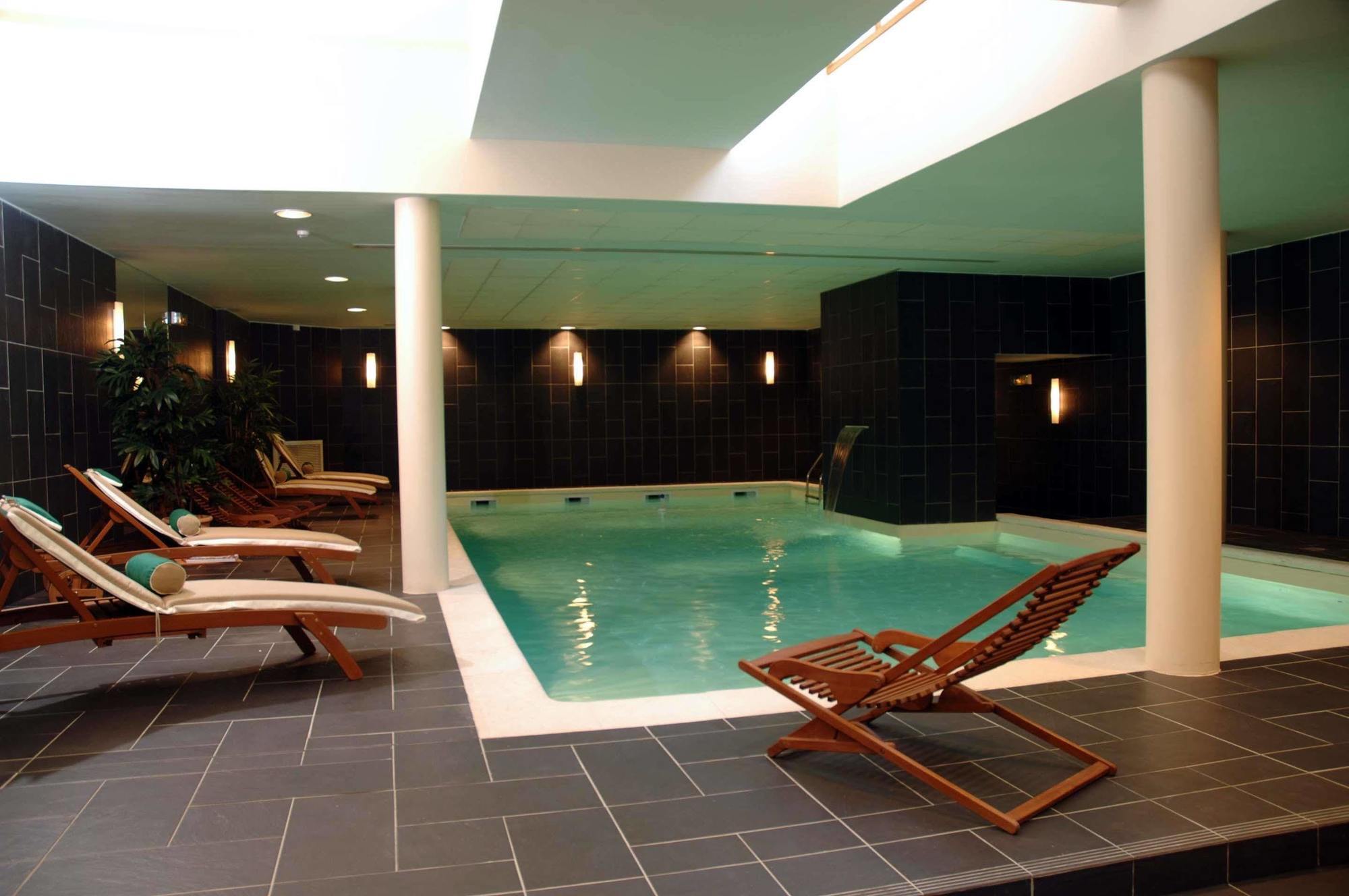 Western Amiral Hotel