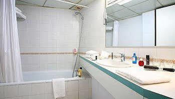 Hotel Fertel Maillot Paris