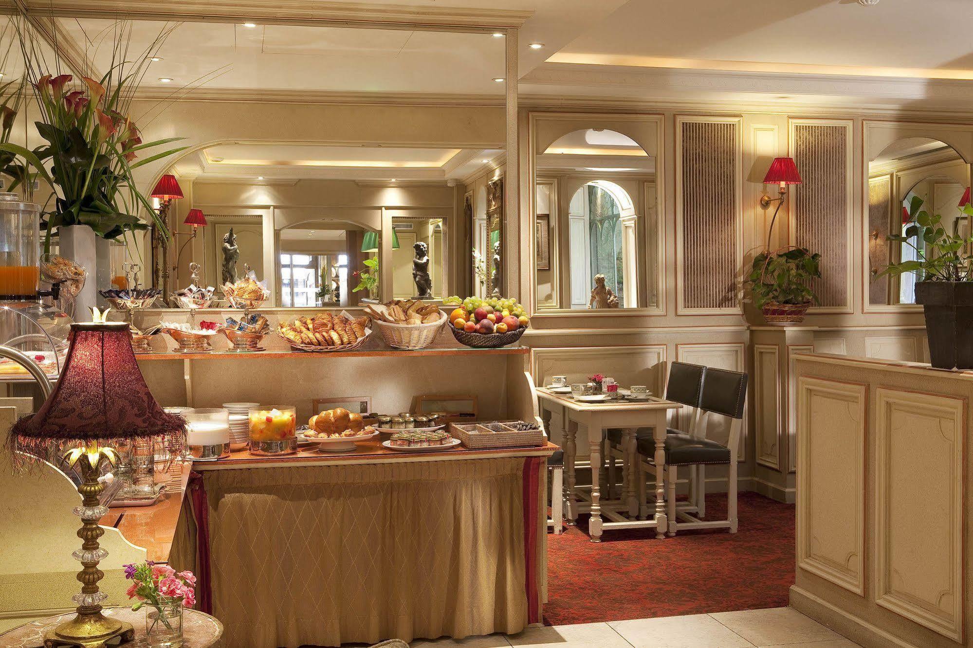Au Manoir Saint Germain Paris