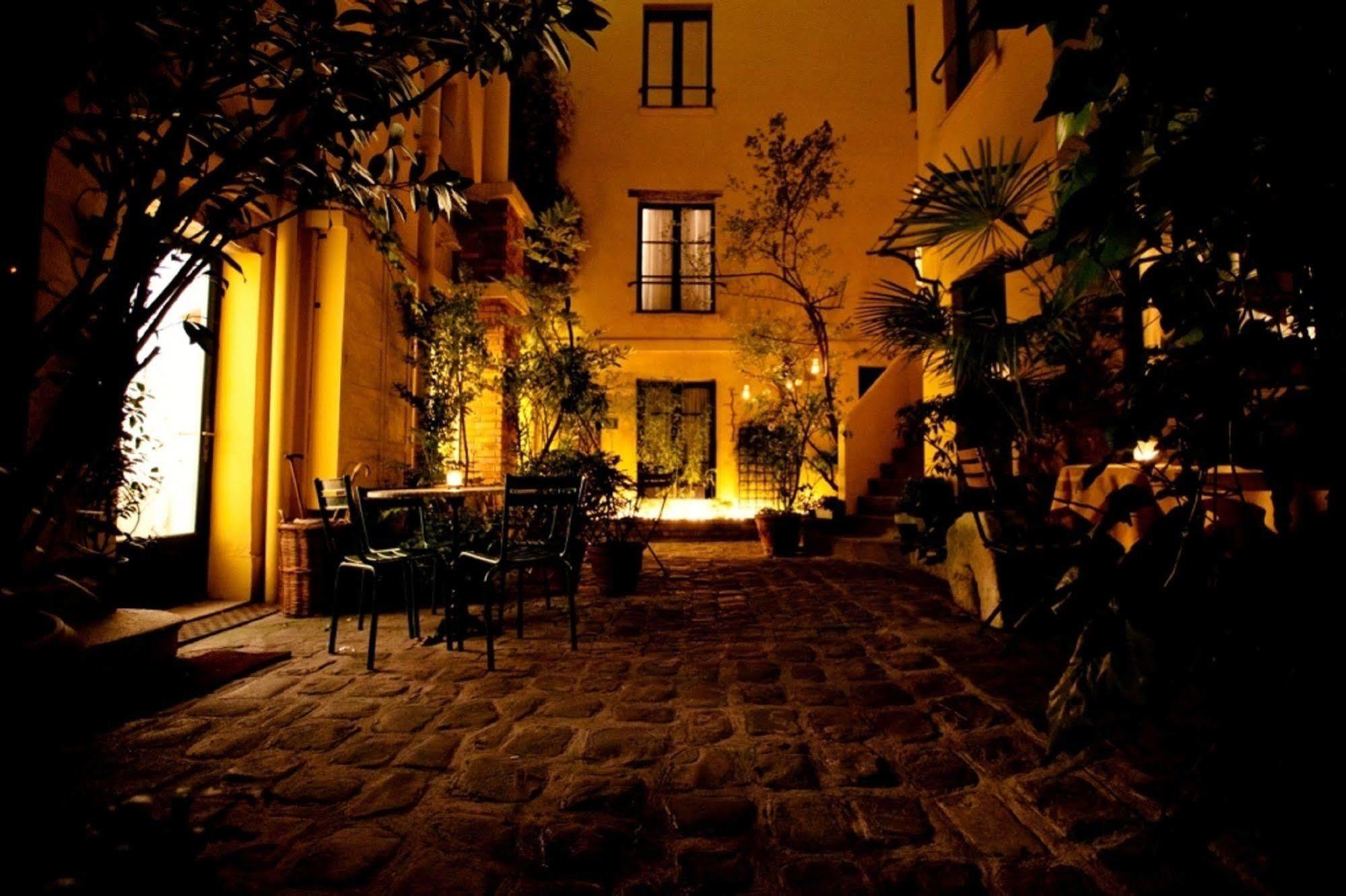 De La Tulipe Hotel