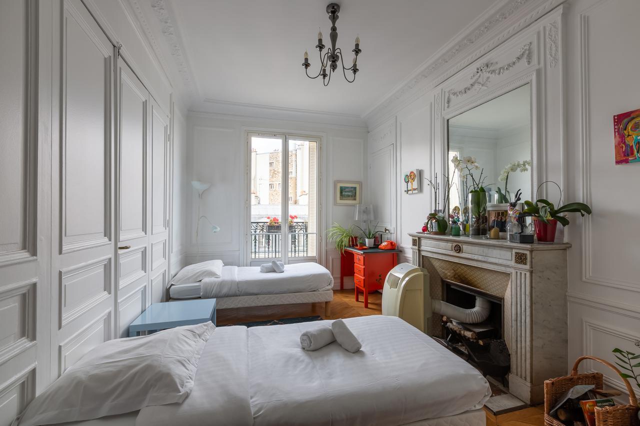 Veeve - Balcony Bliss Apartment Paris