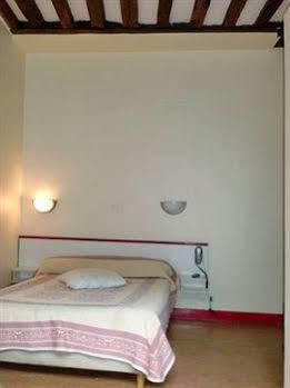 Des Fontaines Hotel