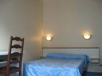 Hotel Des Fontaines 2*
