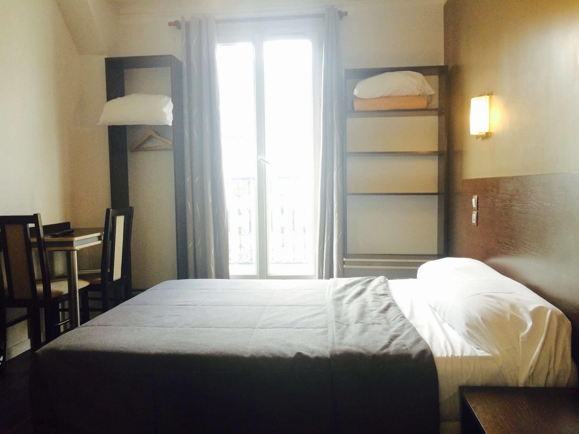 Grand Magenta Hotel *