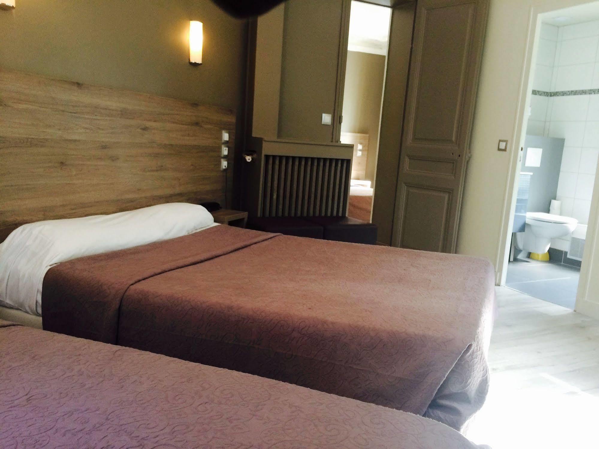 Grand Magenta Hotel *