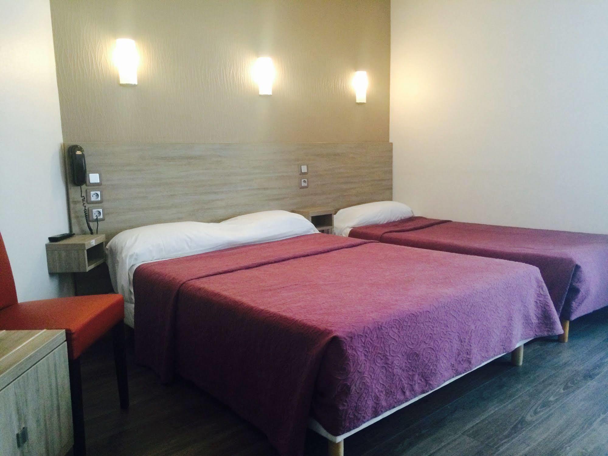 Hotel Grand Magenta