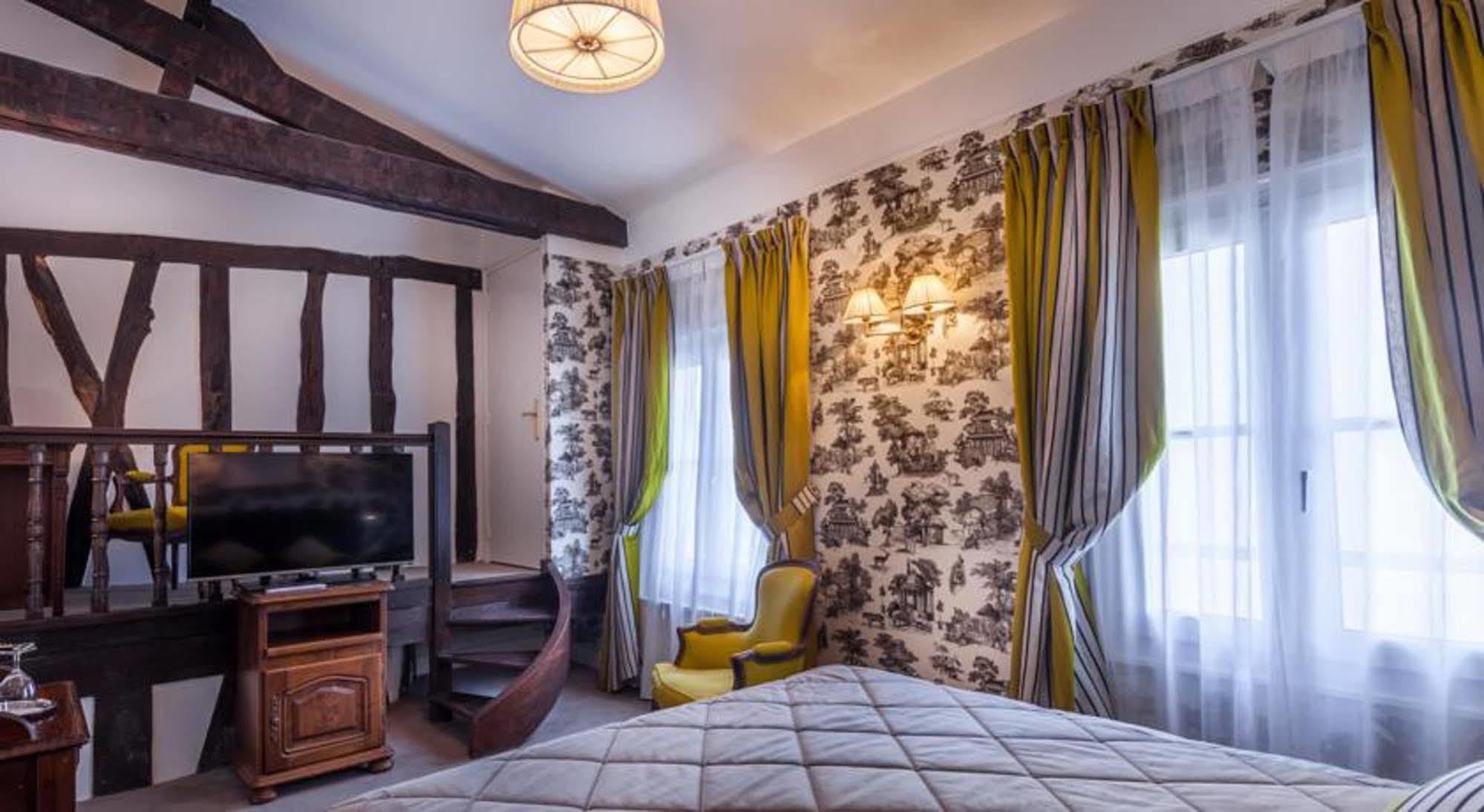 Hotel Grand De L'univers Saint-germain Paris