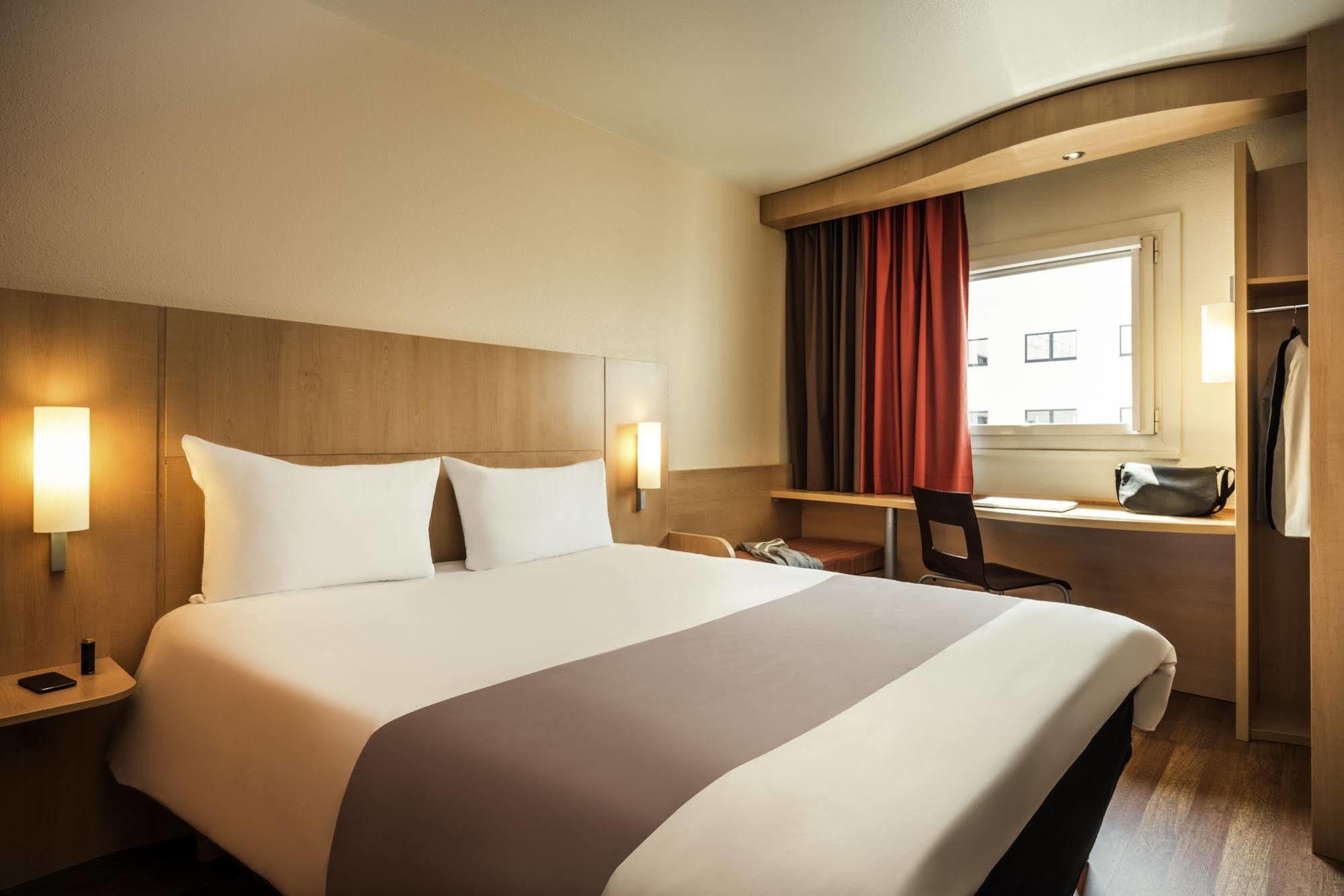 Ibis Ornano Montmartre Nord 18ème Hotel Paris