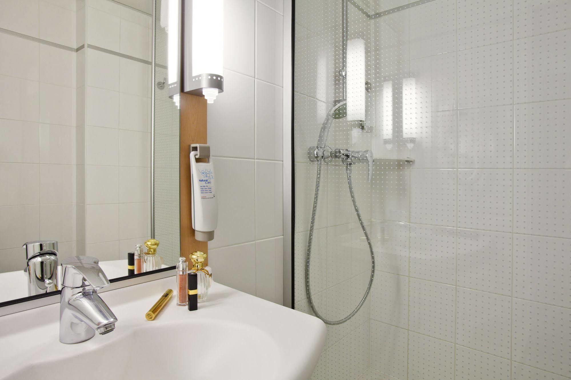 Ibis Ornano Montmartre Nord 18ème