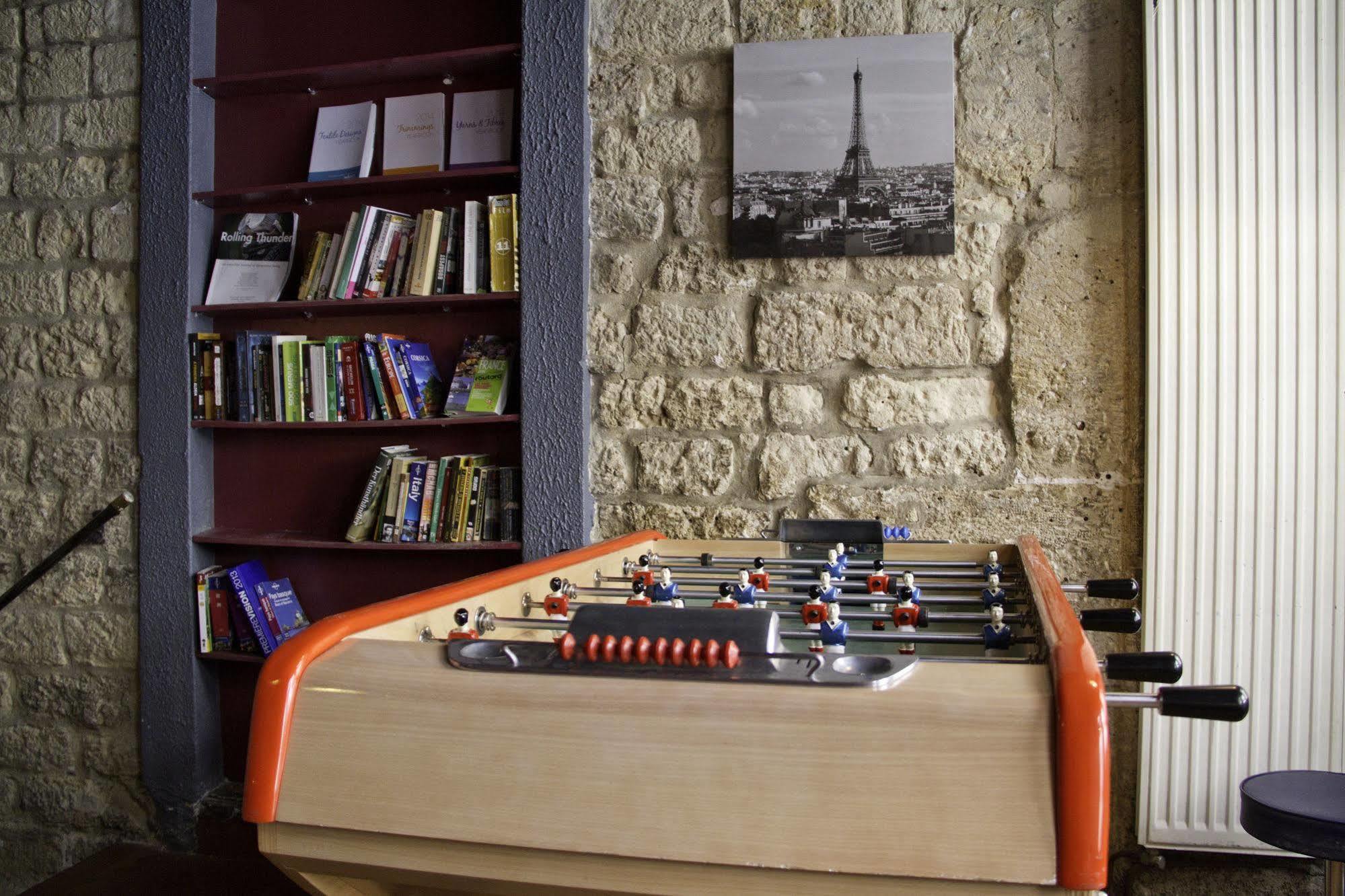 Hostel Young And Happy Latin Quarter By Hiphophostels *