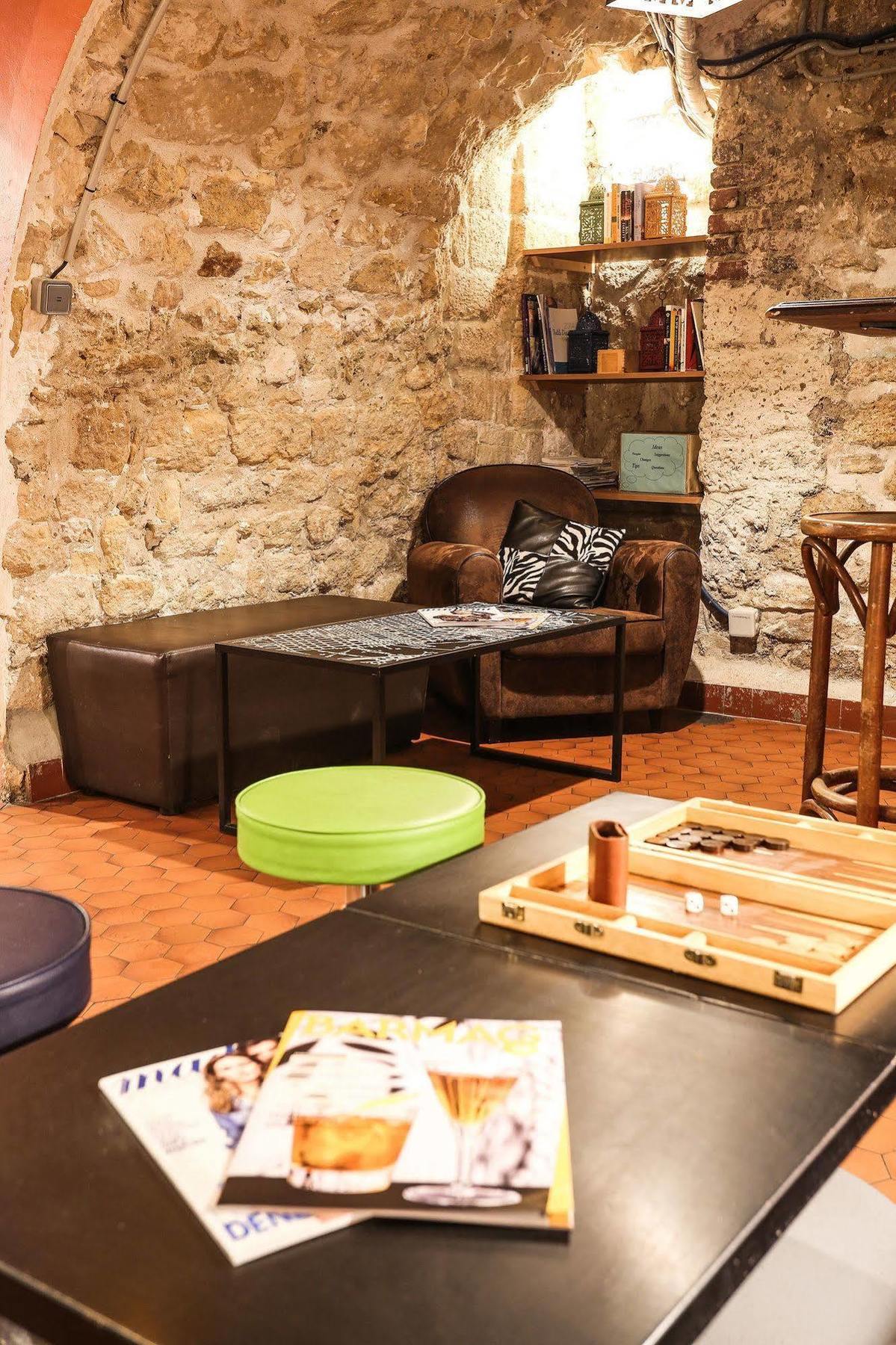 Young And Happy Latin Quarter By Hiphophostels Hostel Paris
