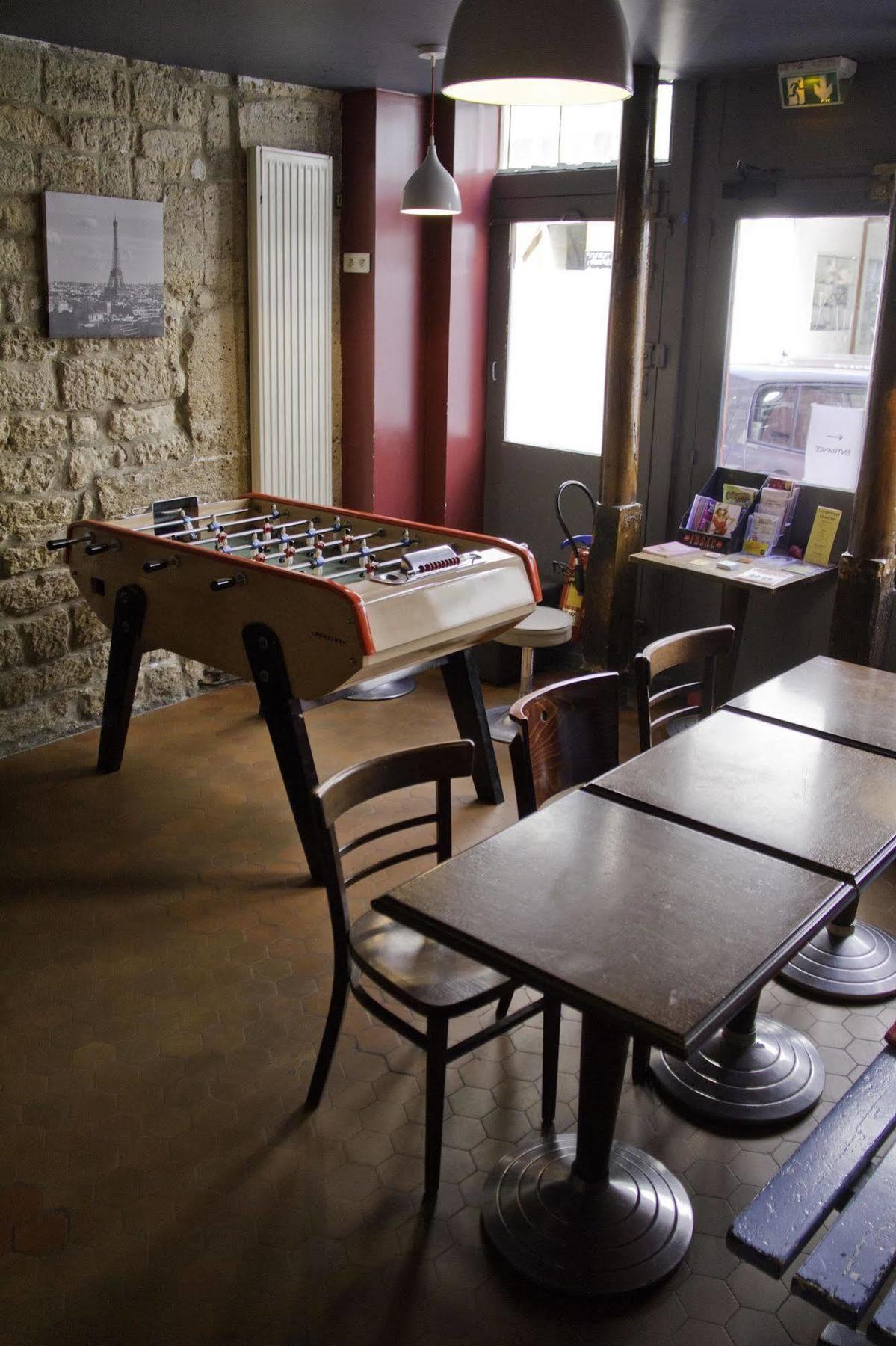 Hostel Young And Happy Latin Quarter By Hiphophostels *