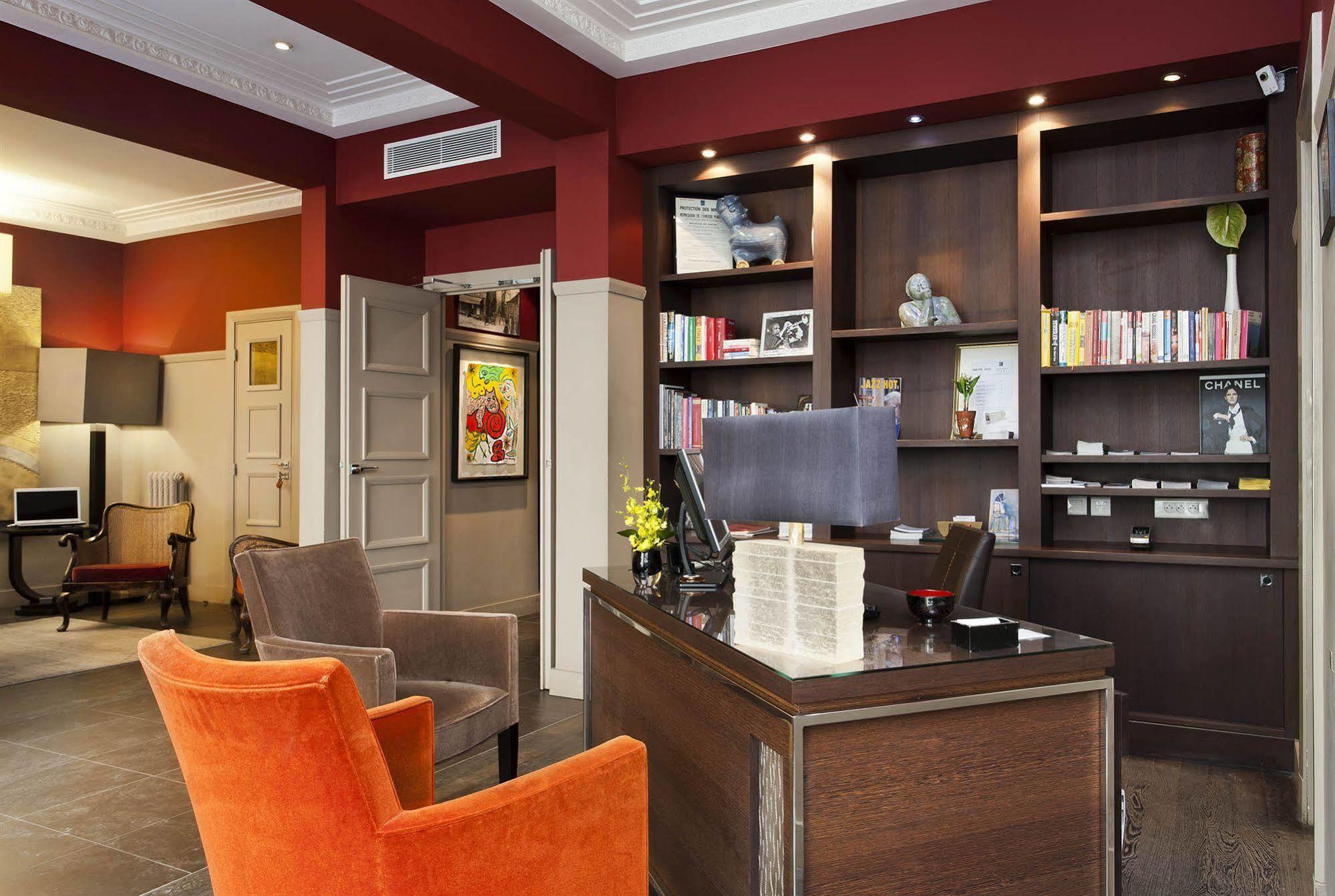 Hotel Crystal 3*
