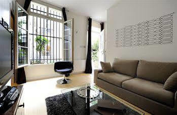 Helzear Montorgueil Apartment