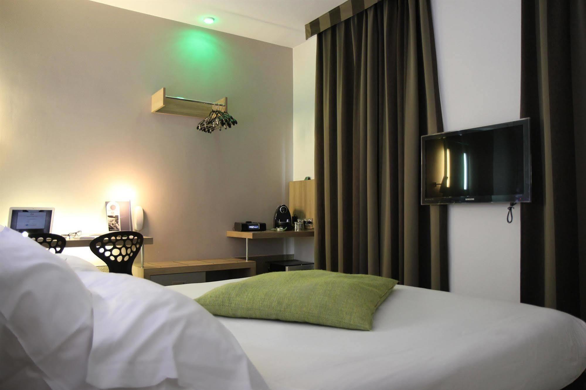 Hotel Litteraire Arthur Rimbaud, Bw Signature Collection Paris