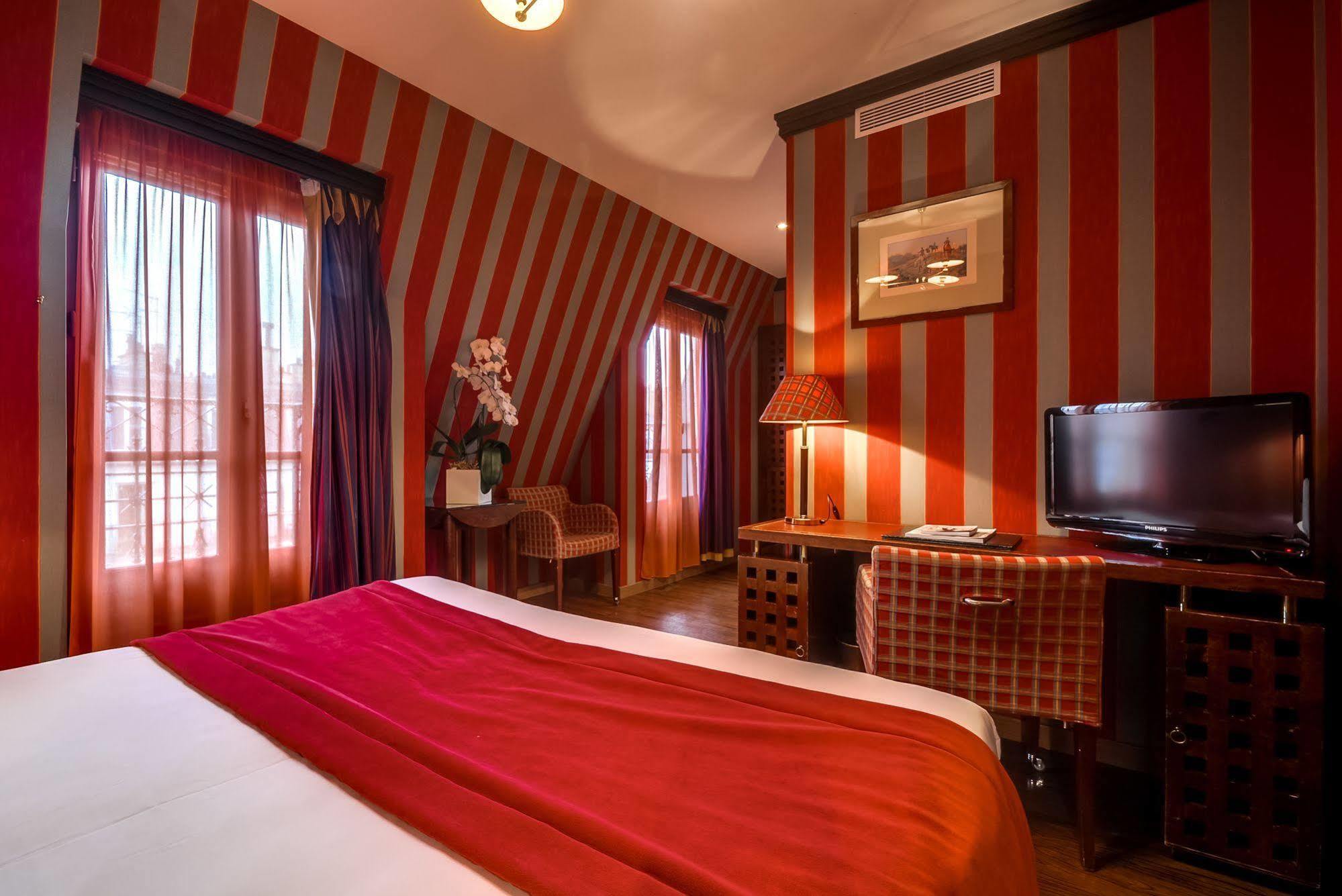 Pantheon 4* Paris