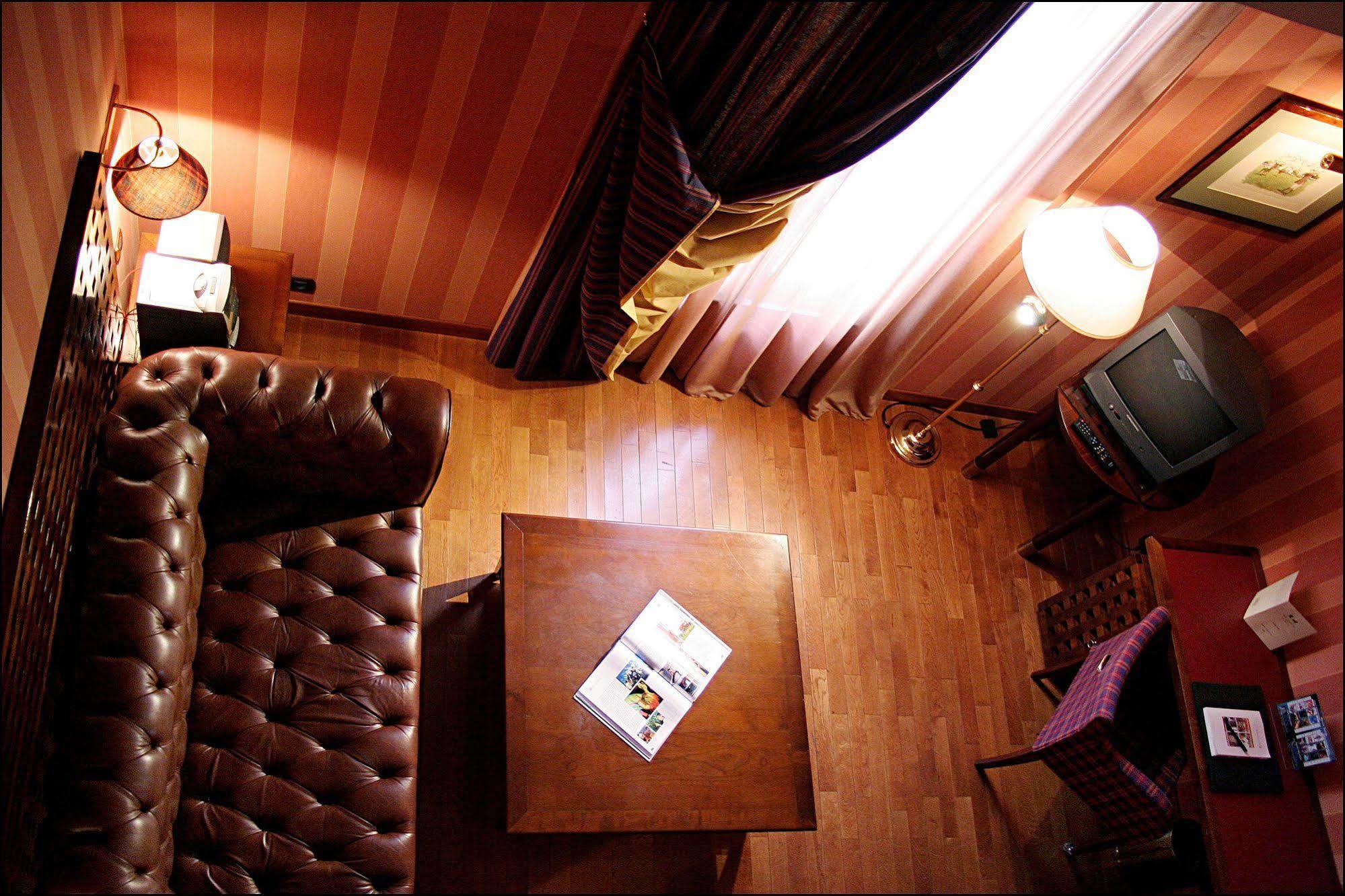 Pantheon Hotel Paris