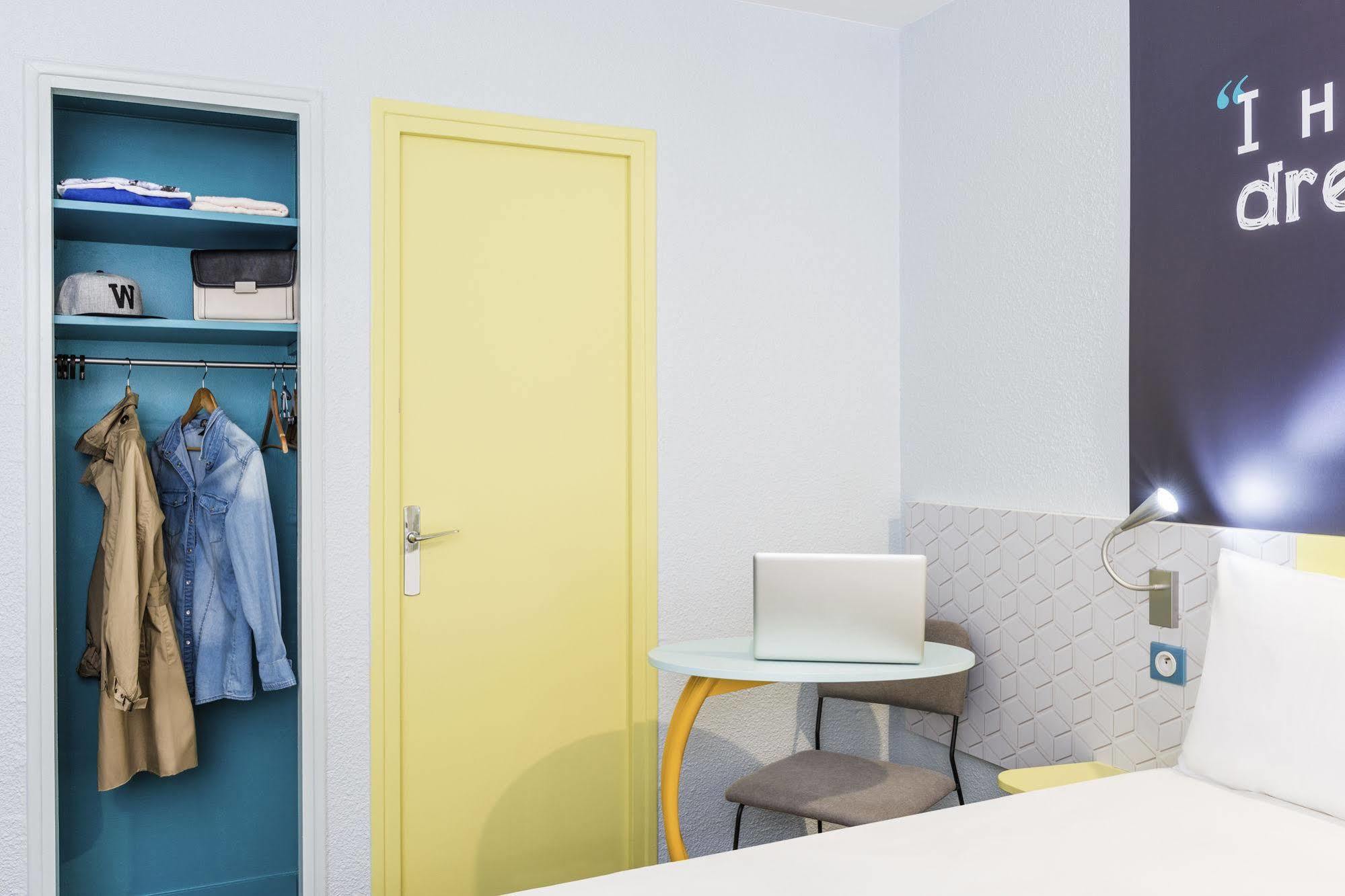 Hotel Ibis Styles Crimée La 3*