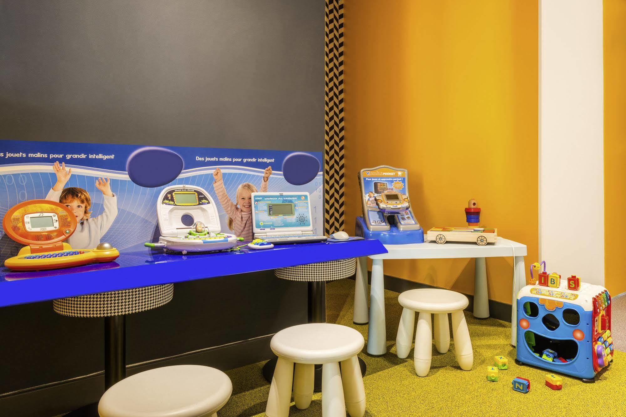 Ibis Styles Crimée La 3*