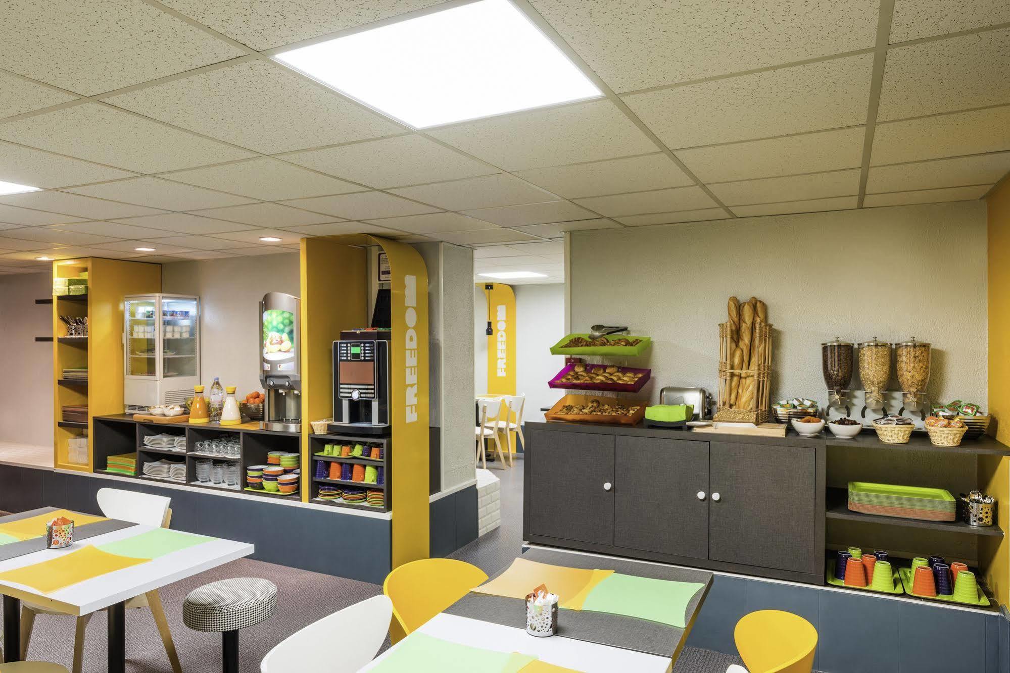 Ibis Styles Crimée La Hotel Paris
