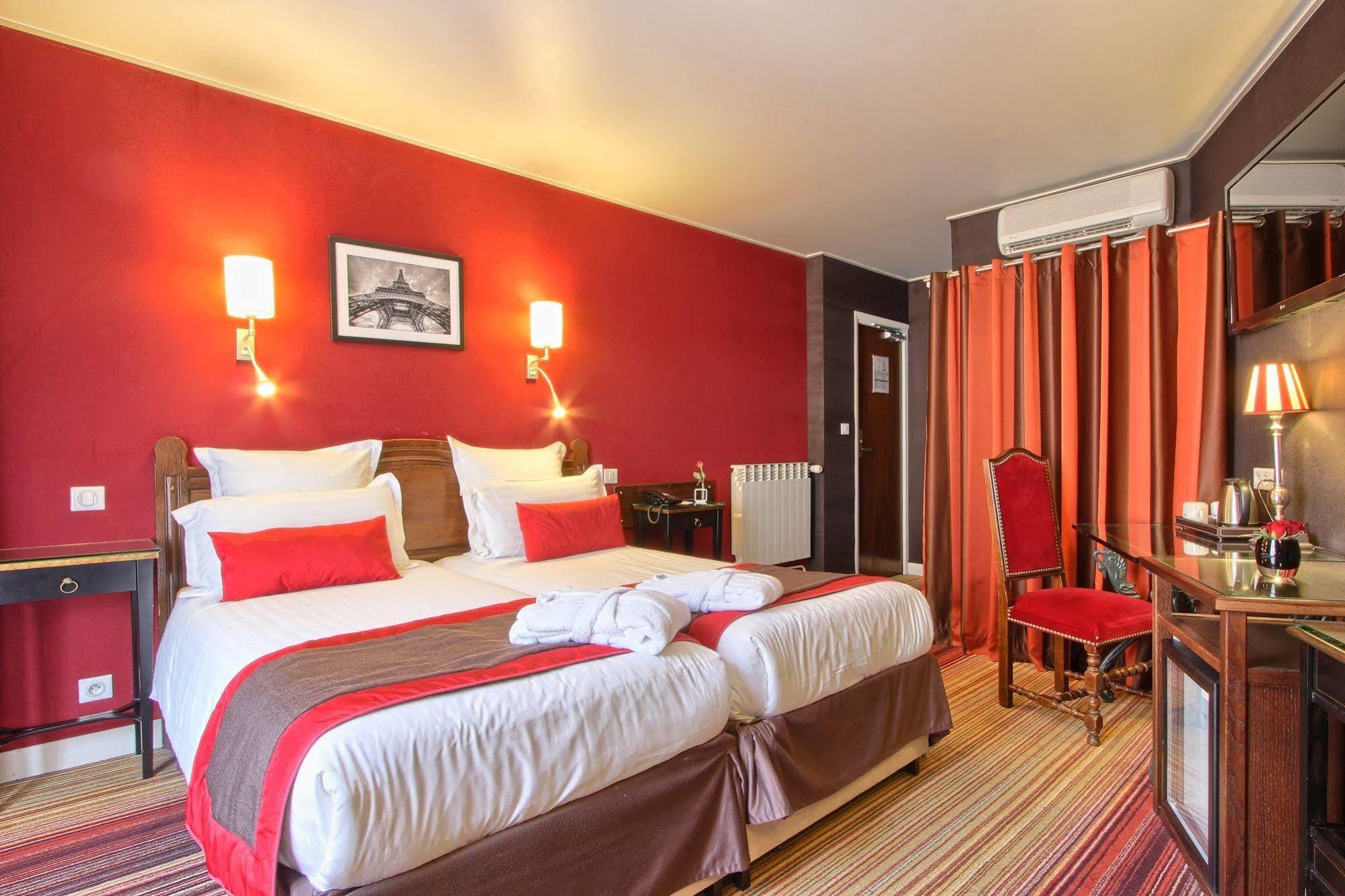 Trianon Rive Gauche Paris