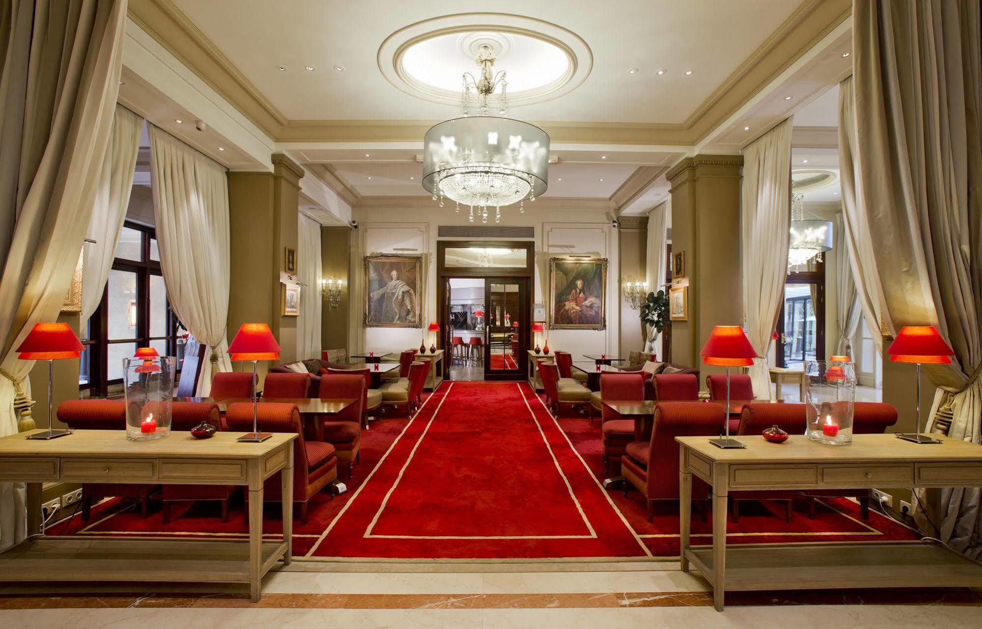 California Hotel Paris