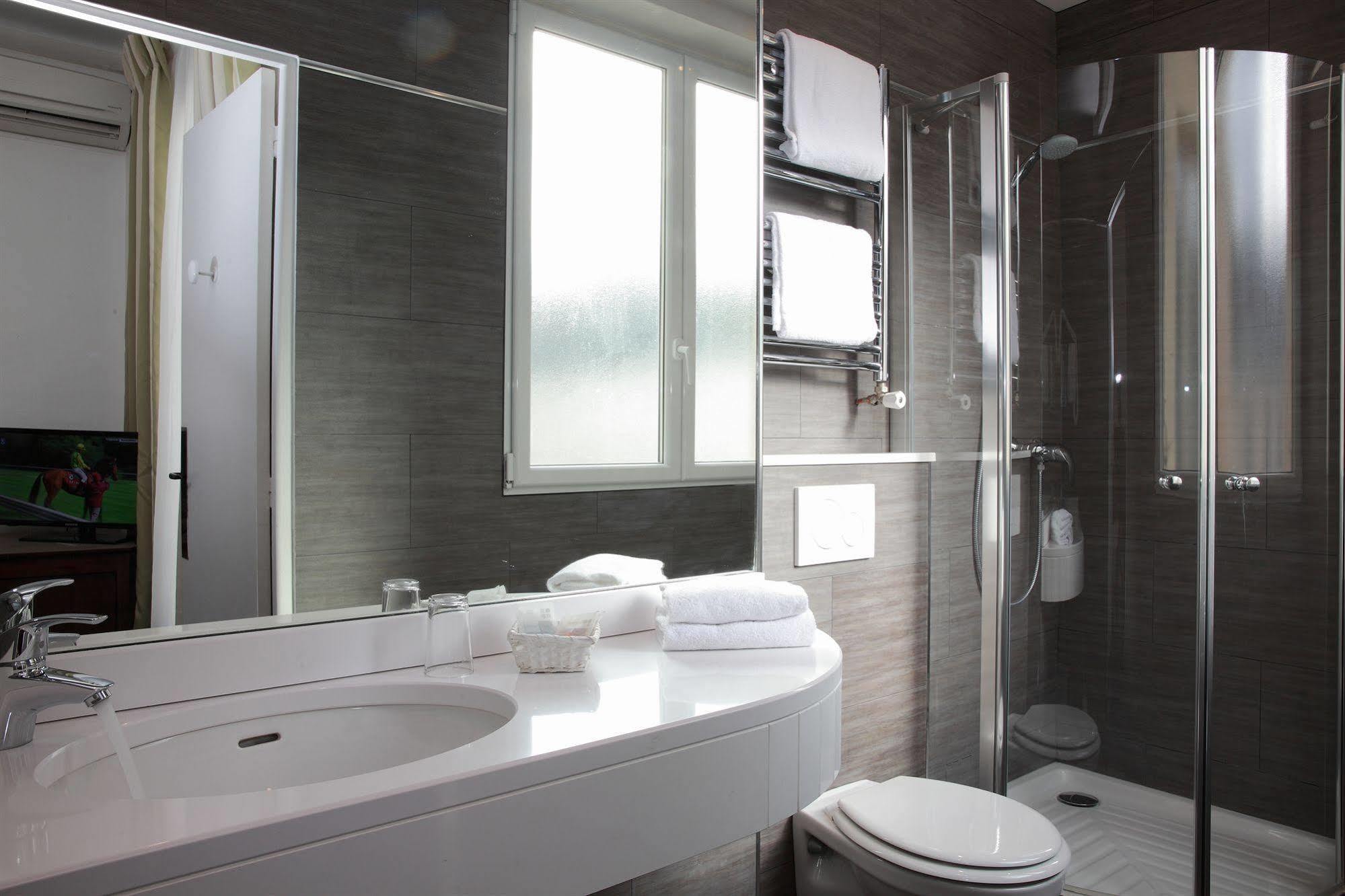 Hotel Mayflower 3*