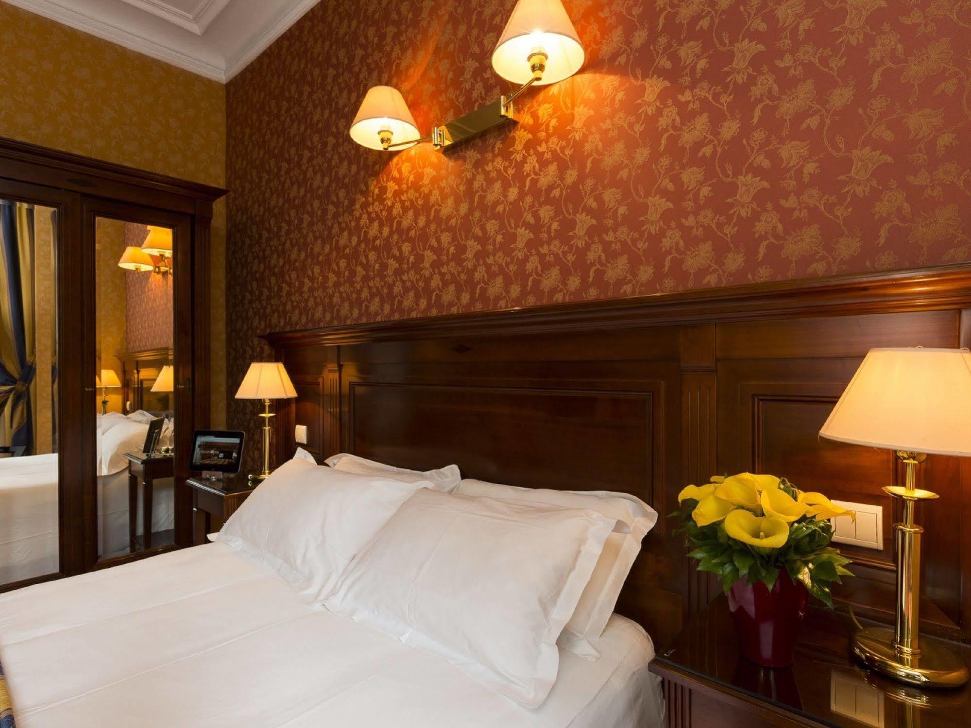 Viator - Gare De Lyon Hotel