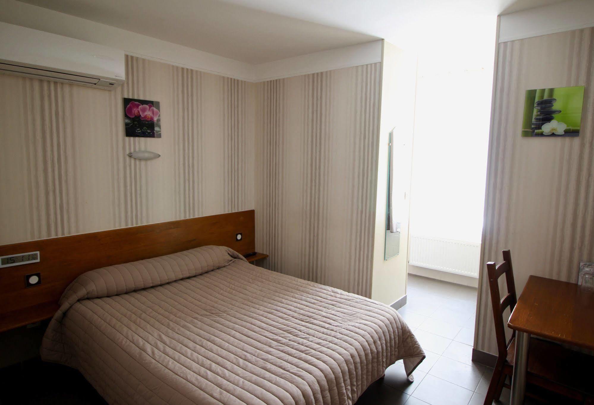 Des Pyrénées Hotel Paris