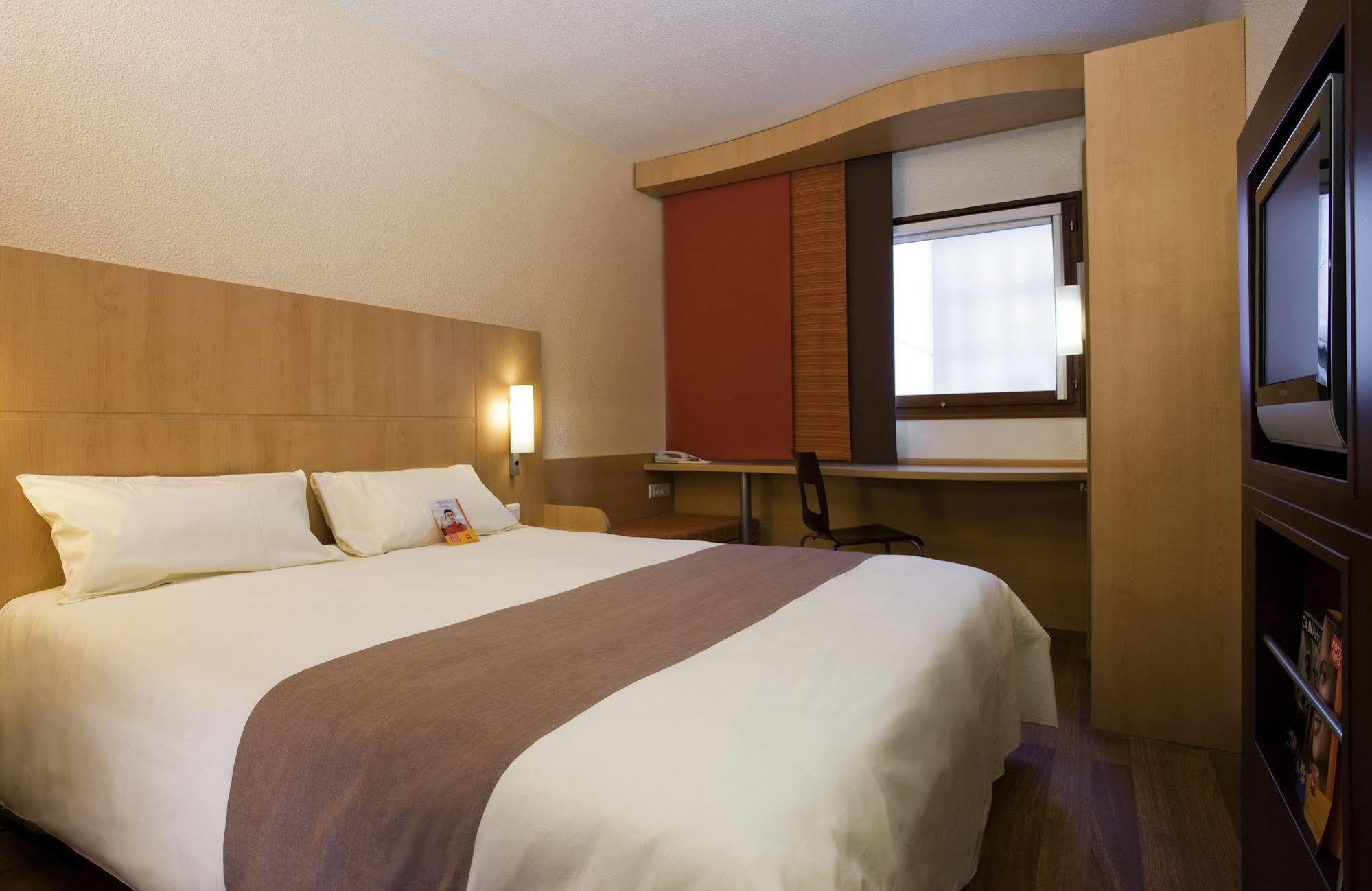 Ibis La Cite Des Sciences 19eme Hotel