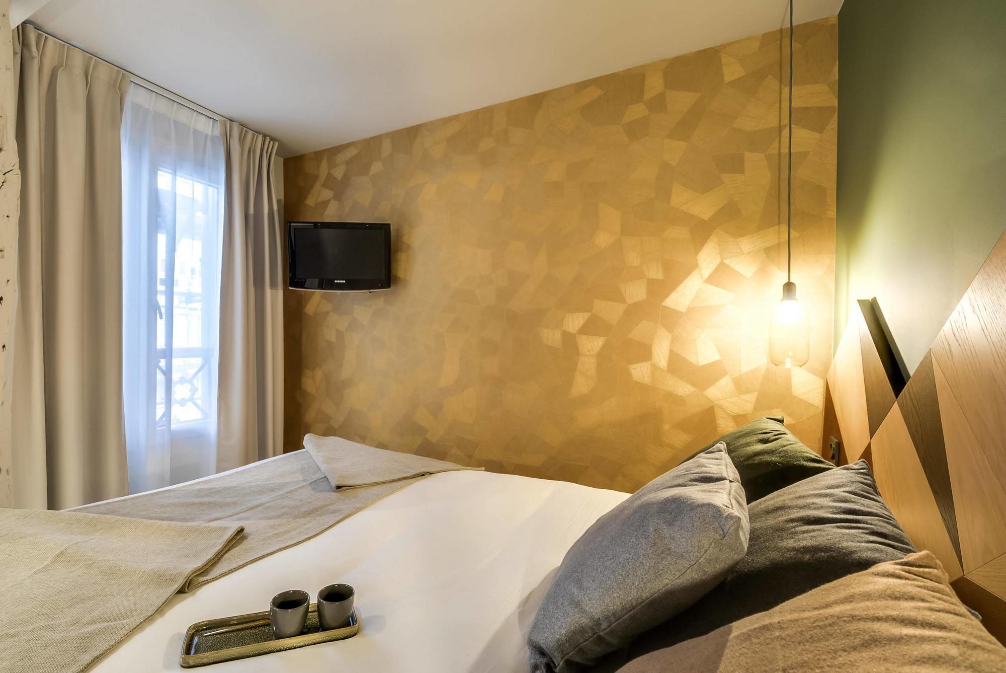 Wit Hotel 3*