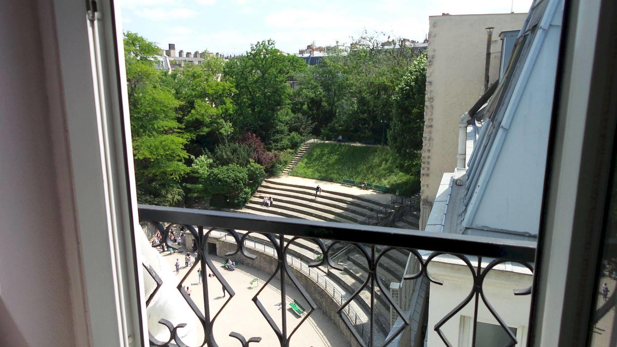Des Arenes