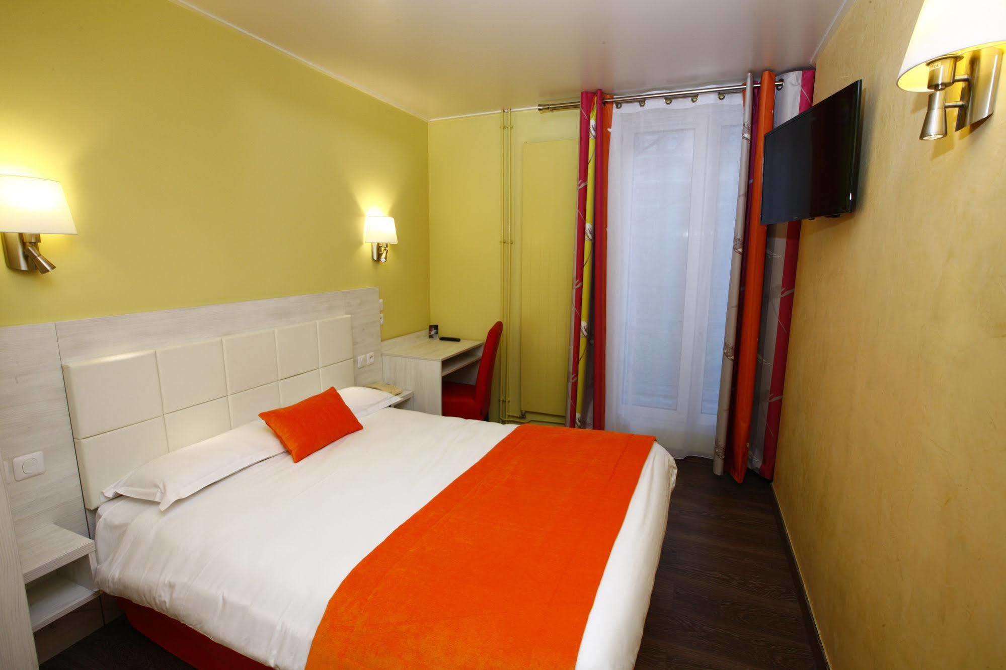 Sunny Hotel 2*