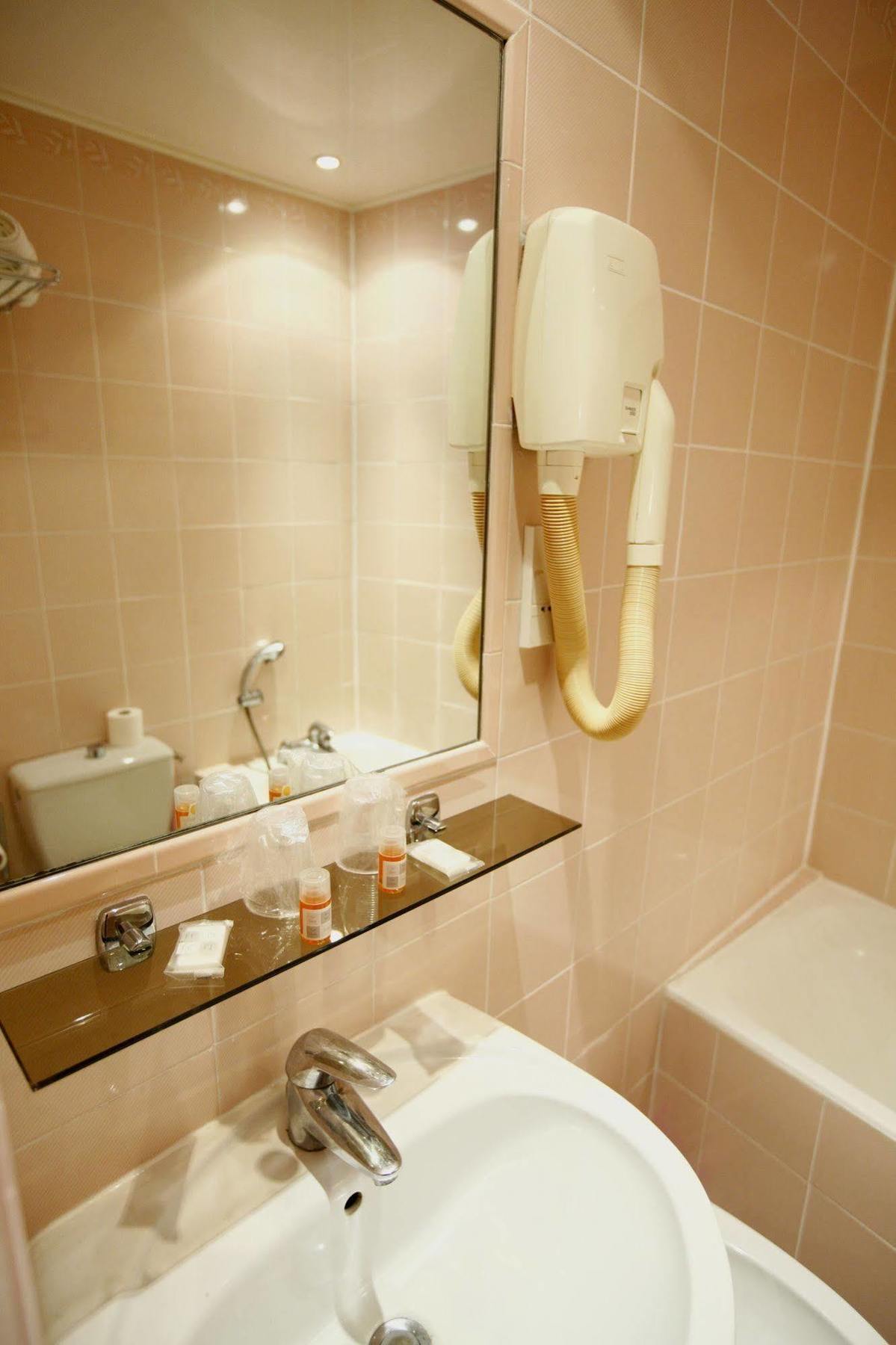 Hotel Sunny 2*