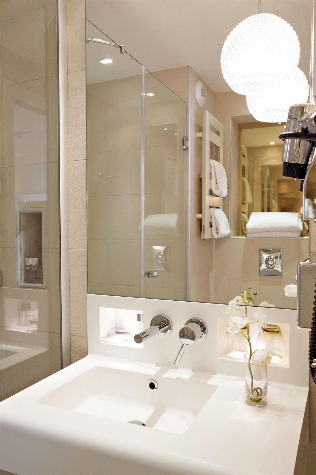 Hotel Elysee Secret 4*